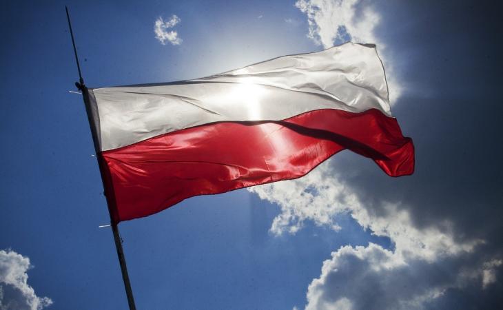 Українці, які прибули до Польщі після 9 чи 24 лютого 2022 року, матимуть змогу подати заявку на отримання матеріальної допомоги від фонду Польської гуманітарної акції.