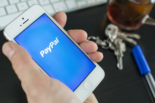 У ході попередніх торгів акції американської платіжної системи PayPal підскочили на 10,3% до $98,91.