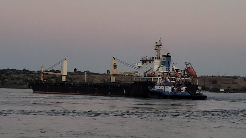 Из порта Южный утром 8 августа вышло первое с 24 февраля судно с украинским продовольствием.