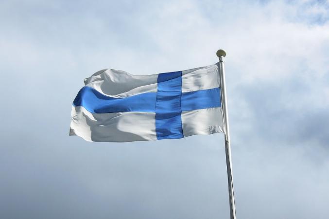 Міністр закордонних справ Пекка Хаавісто заявив, що Фінляндія планує значно обмежити кількість віз для росіян.