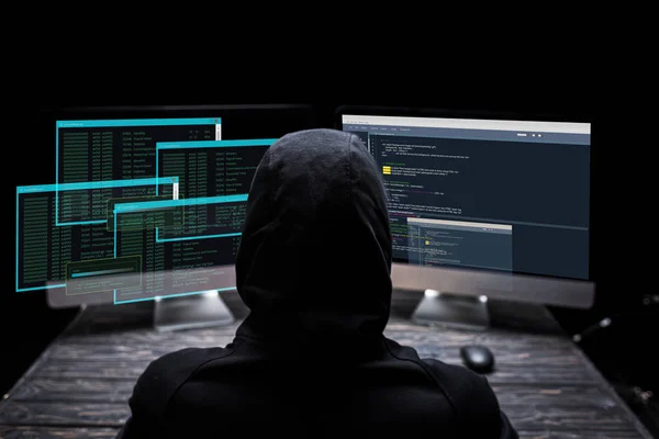 За семь месяцев 2022 года хакеры укали в результате взломов онлайн-платформ и блокчейн-проектов $1,9 млрд в криптовалюте.