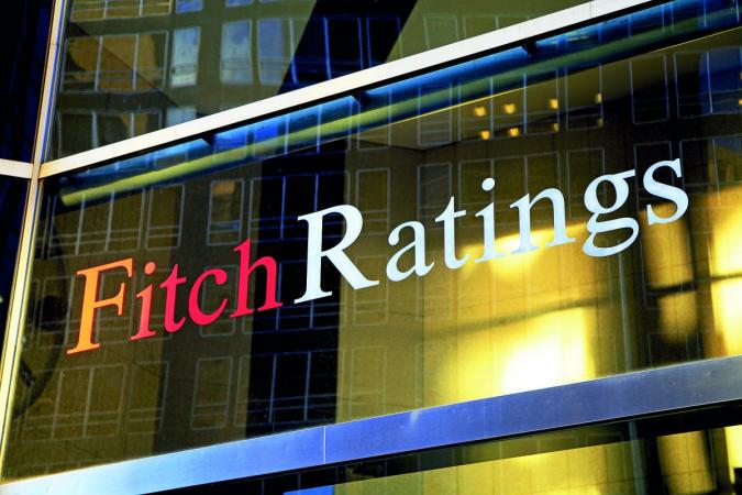 Міжнародне рейтингове агентство Fitch Ratings підвищило довгостроковий кредитний рейтинг України в іноземній валюті з рівня «RD» (обмежений дефолт) до «CC» (імовірний дефолт).