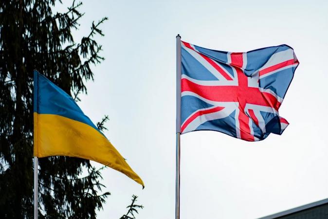 Міністр економіки Юлія Свириденко та Посол Великобританії в Україні Мелінда Сіммонс підписали друге доповнення до Угоди про політичне співробітництво, вільну торгівлю та стратегічне партнерство між державами.