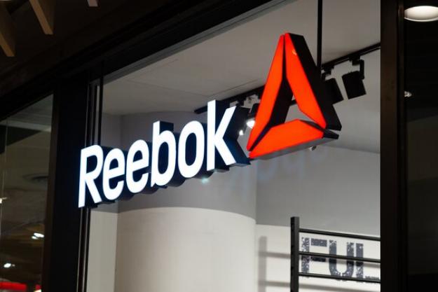 Компанія з виробництва спортивного одягу, взуття та аксесуарів Reebok повертається до Росії.