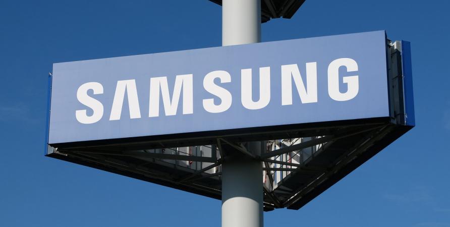 Південнокорейська Samsung Electronics може запустити власну криптовалютну біржу наступного року, повідомляє Market Watch із посиланням на місцеві ЗМІ.►Підписуйтесь на «Мінфін» в Instagram: головні новини про інвестиції та фінансиЩо відомоSamsung є однією з семи південнокорейських компаній, які останнім часом направили заявки регуляторам на отримання ліцензій, необхідних для створення біржі криптовалют.