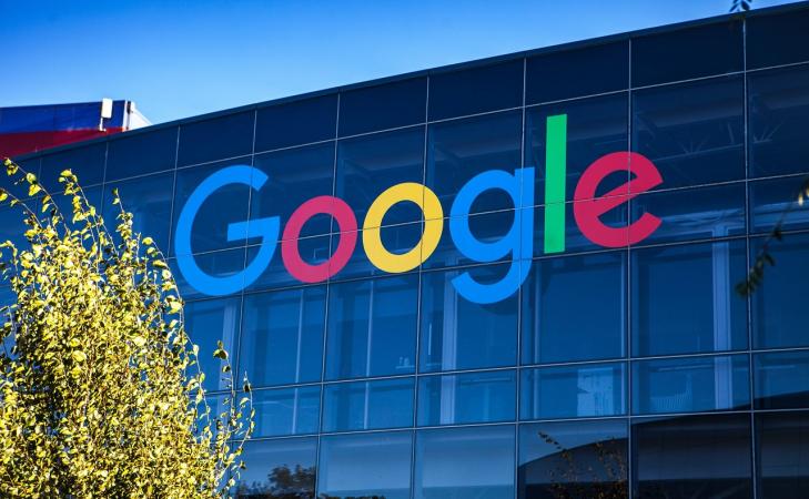 Google столкнулся с судебным иском на 25 млрд евро в Великобритании и ЕС, в котором технологическая компания обвиняется в антиконкурентном поведении на рынке цифровой рекламы.