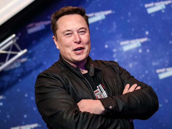 Глава Tesla Ілон Маск вперше очолив рейтинг 400 найбагатших бізнесменів США за версією Forbes.