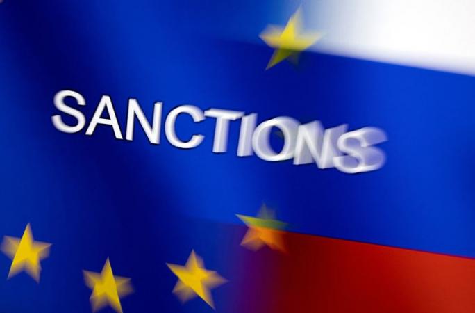 Послы ЕС достигли политической договоренности по поводу новых санкций против России в ответ на незаконную аннексию украинских территорий Россией.