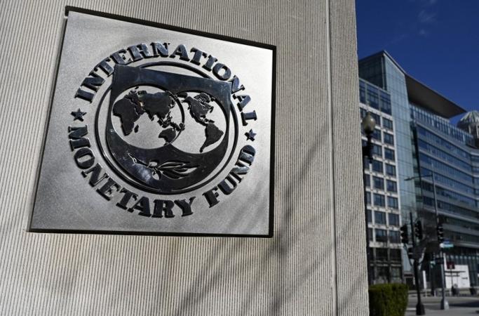 Международный валютный фонд подтвердил прогноз о падении реального валового внутреннего продукта Украины в 2022 году на 35% при инфляции 30%.