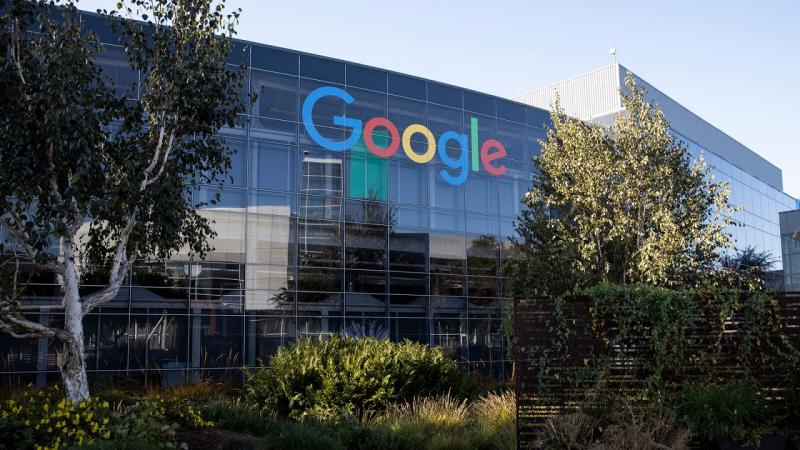 Google заявила, что в начале 2023 года позволит клиентам оплачивать облачные услуги криптовалютами.