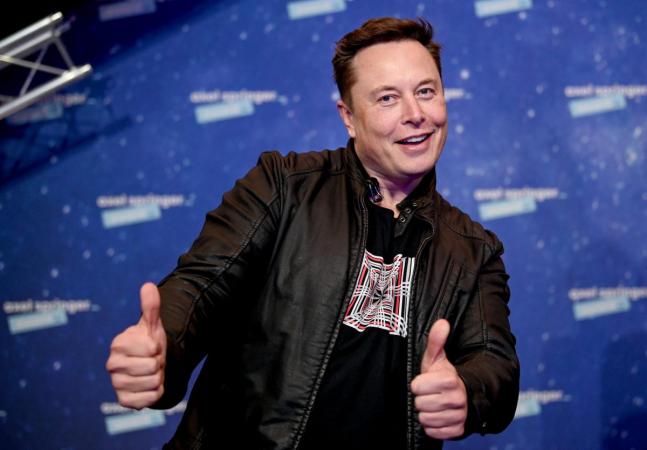 Основатель SpaceX Илон Маск возглавил Twitter.
