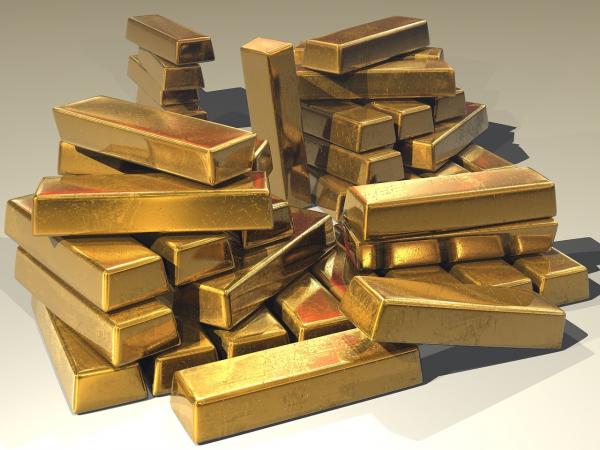 Центральні банки у минулому кварталі купили рекордну кількість золота, диверсифікуючи валютні резерви.