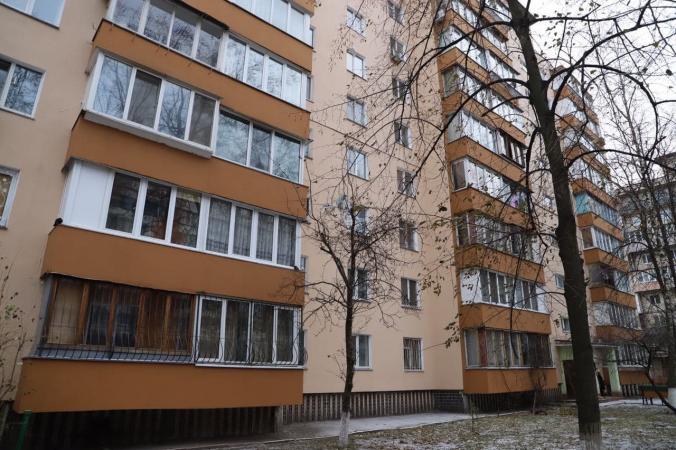 Київрада затвердила Міську цільову програму часткового відшкодування вартості закупівлі електрогенераторів та будь-яких незалежних приладів альтернативного живлення для потреб ОСББ та ЖБК міста Києва, яка передбачатиме компенсацію 75% вартості такого обладнання.