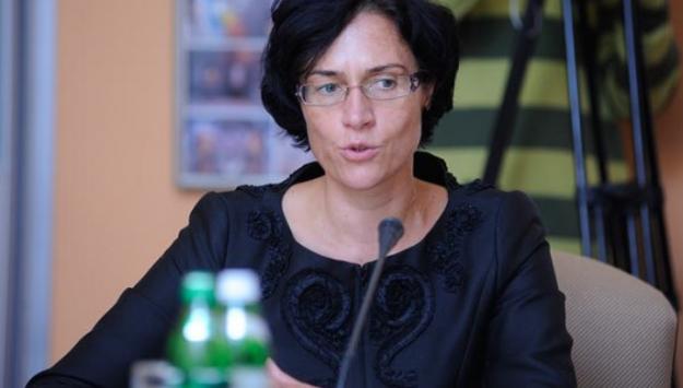Финансовый комитет ВР рекомендовал на должность члена Совета НБУ Елену Щербакову, которая ранее уже находилась на этом посту с 2016 по 2022 год, а также была советником председателя правления Ощадбанка в 2015—2019 годах.