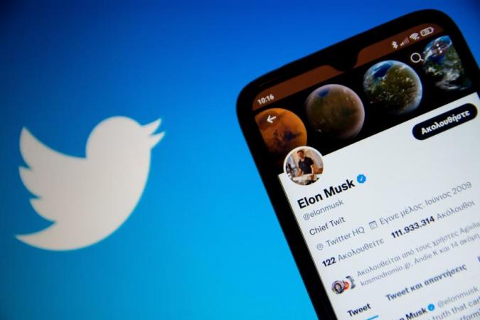 В понедельник, 12 декабря, в Twitter снова заработает платная функция верификации Twitter Blue, сообщает BBC.►Подписывайтесь на «Минфин» в Instagram: главные новости об инвестициях и финансахКакая стоимость подпискиЦена по-прежнему составляет $8 в месяц.