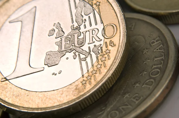 13 декабря европейская валюта не изменилась.