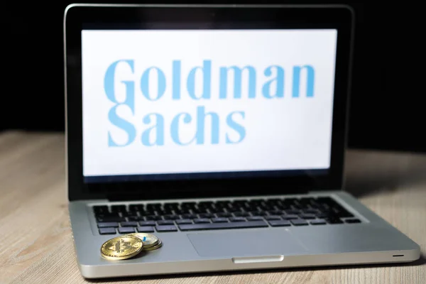 Аналитики Goldman Sachs считают, что золото имеет преимущество перед биткоином в долгосрочной перспективе.