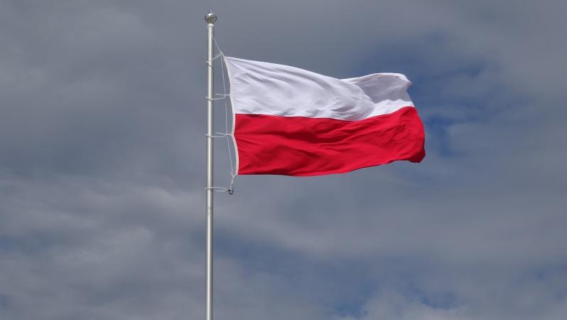 Польща в середу ввечері відмовилася підтримати пакетну угоду про виділення 18 млрд євро допомоги Європейського Союзу для України, а також два рішення щодо Угорщини через побоювання з приводу окремого плану мінімальної ставки корпоративного податку.