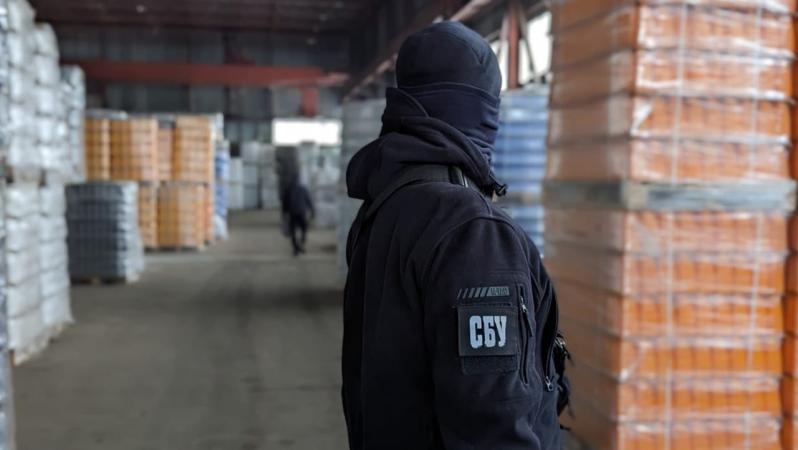 Служба безопасности Украины в Черниговской области ликвидировала механизм незаконного сбыта горюче-смазочных материалов российского производства.
