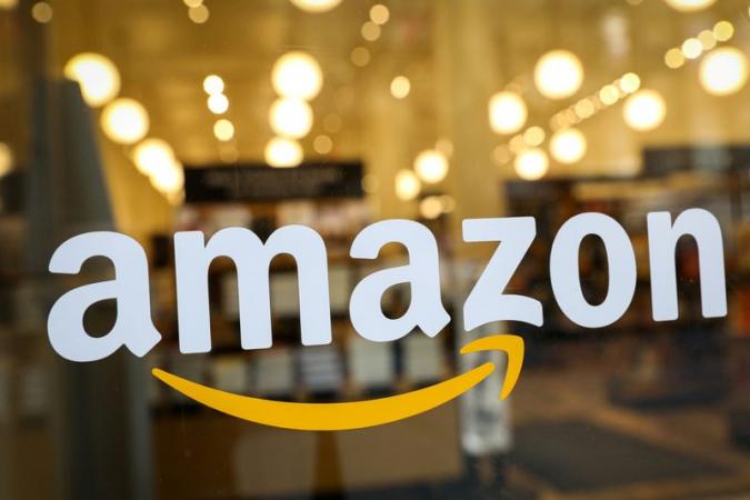 Різке падіння акцій Amazon за останній рік погіршило план винагороди технологічної компанії, внаслідок чого зарплати працівників були значно нижчими за цільову винагороду.