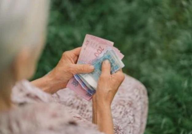 В Украине 1 марта 2023 года была проведена индексация пенсий, в рамках которой повысили размеры минимальных выплат отдельным категориям пенсионеров.