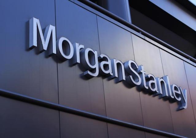 В Morgan Stanley считают, что на фоне недавних потрясений в банковском секторе прогнозы по прибылям американских компаний выглядят чрезмерно завышенными, сообщил Bloomberg.