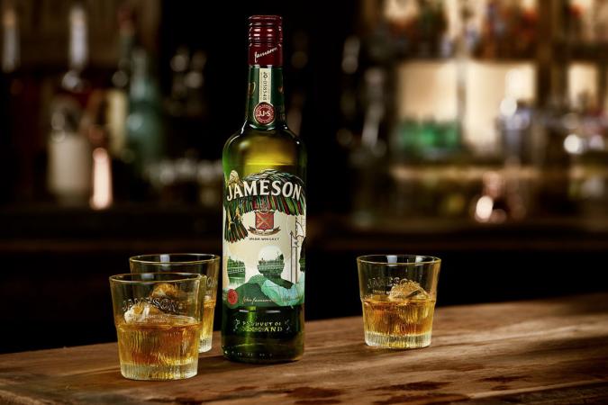 Компанія Pernod Ricard, яка володіє брендом Jameson, найбільш продаваним брендом віскі в Ірландії, відновила постачання на російський ринок — продажі зупинили торік у березні, після вторгнення Росії в Україну.