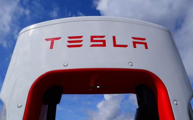 Автовиробник Tesla відкрив свою нову дочірню компанію в Китаї невдовзі після оголошення про будівництво нового заводу з виробництва акумуляторних батарей.