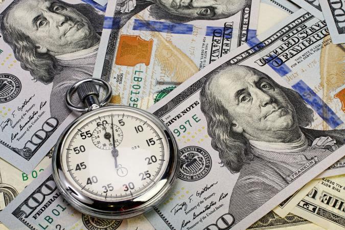 На прошлой неделе доллар достиг самого низкого уровня за год по отношению к другим валютам.