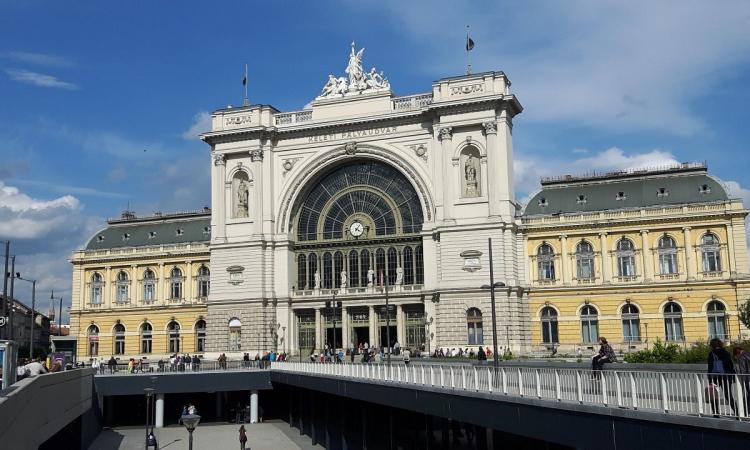 24 квітня розпочне курсування новий безпересадковий вагон сполученням Відень — Чоп — Відень.