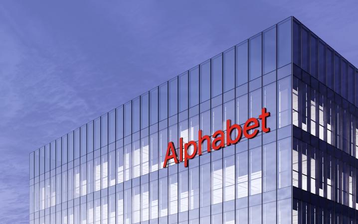 Alphabet, материнская компания Google, увеличила выручку в первом квартале 2023 года на 3%.