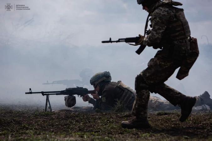 Минулої доби українські захисники ліквідували ще 450 окупантів.
