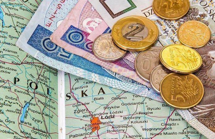 Управління соціального страхування Польщі ZUS виступило з офіційним роз'ясненням після того, як у соцмережах поширилася інформація, що громадянам України нескладно оформити польську пенсію.
