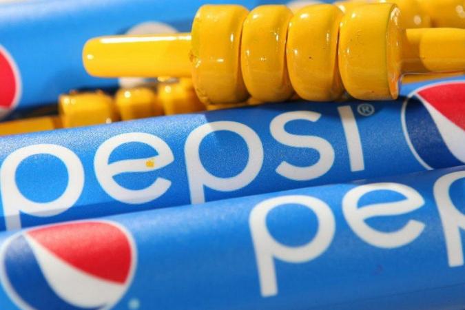 «PepsiCo Украина» с марта 2023 возобновила выпуск соков под брендами «Сандора» и «Садочок» на базе своих производственных мощностей в городе Вишневое Киевской области, а также запустила производство напитков в Николаевской области.
