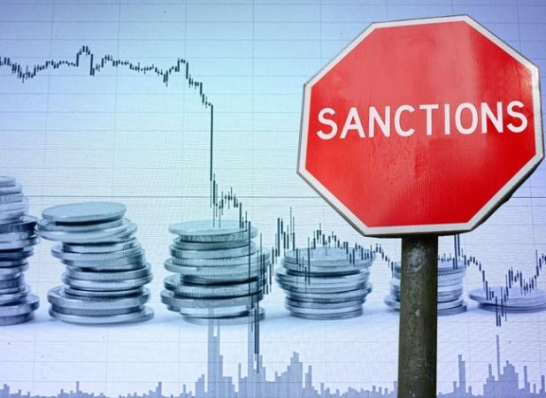 США внесли до «чорного списку» 71 компанію, а також запровадили санкції проти десятків фізичних та організацій з різних країн, які допомагали Росії обходити санкції.