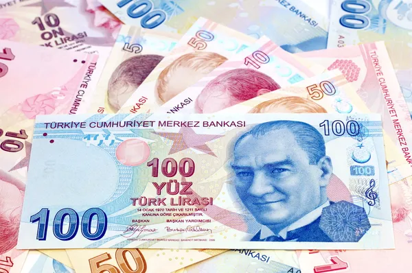 Курс турецької ліри впав до рекордно низького рівня стосовно долара.