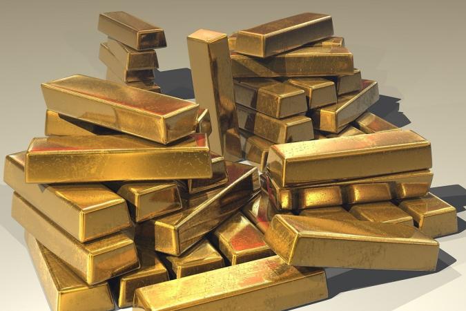 Министерство финансов России в мае 2023 продолжило продавать золото из Фонда национального благосостояния (ФНБ), созданного под руководством Владимира Путина, чтобы покрыть дефицит бюджета.