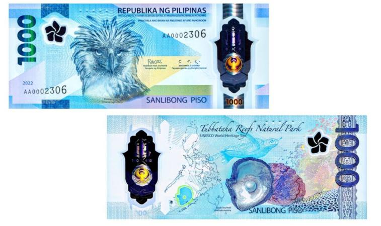 Филиппинская банкнота номиналом 1000 песо с изображением находящегося под угрозой исчезновения филиппинского орла и голографическим изображением национального цветка сампагита была названа новой банкнотой года.