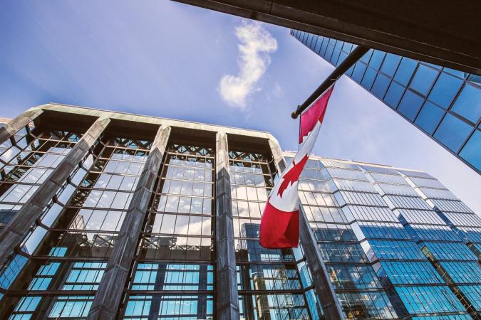 Банк Канады в среду повысил ставку овернайта до 22-летнего максимума в 4,75%.