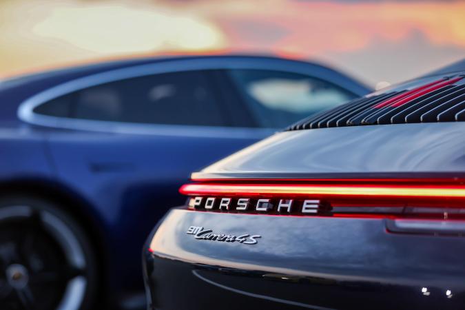 Німецький автомобільний бренд Porsche залишається лідером світового рейтингу у сегменті товарів класу «люкс» за підсумками шостого року поспіль, повідомляє Brand Finance.