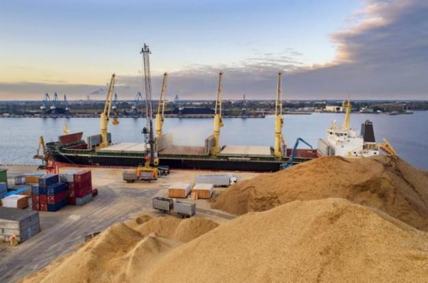 В течение 46 недели работы «зернового коридора» с 12 по 18 июня 2023 года через морские порты Одесской области было экспортировано 438,1 тыс. т агропромышленной продукции, что на 33% меньше, чем за предыдущую неделю.