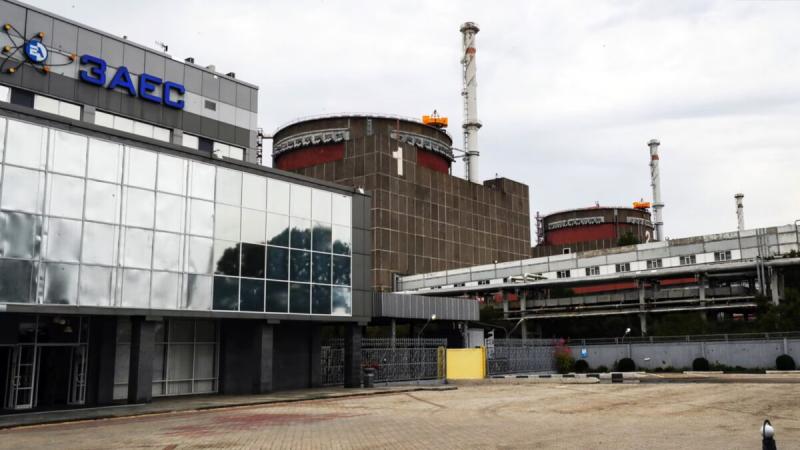 Россия рассматривает сценарий теракта на оккупированной Запорожской АЭС по выбросу радиации.
