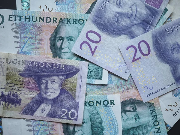 Правительство Швеции в понедельник представило новый пакет помощи Украине для гуманитарных нужд и восстановления стоимостью 380 миллионов шведских крон (32,51 миллиона евро).