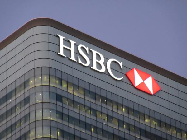 Найбільший банк Гонконгу HSBC дозволив клієнтам купувати та продавати акції біржових фондів (ETF) для біткоїну (BTC) і Ethereum (ETH), котируються на Гонконгській біржі, ставши першим банком у Гонконгу, який схвалив цю послугу на офіційному рівні.