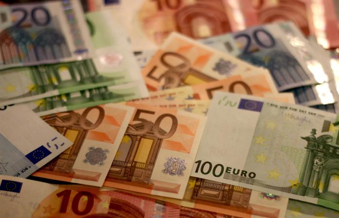 12 июля европейская валюта подорожала на 10 копеек.
