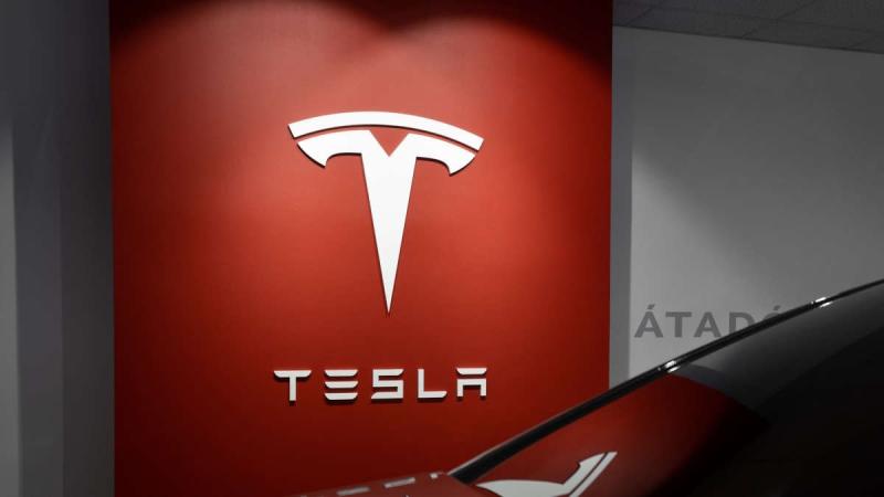 Американский автомобильный гигант Tesla вступил в первую стадию переговоров о строительстве нового завода на территории Индии с властями данной страны.