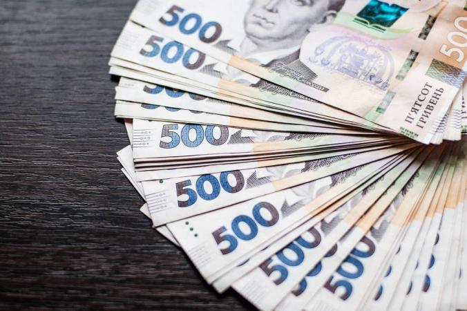 По состоянию на 1 июля 2023 года в наличном обращении больше банкнот номиналом 500 гривен (27,7% от общего количества банкнот в обращении).