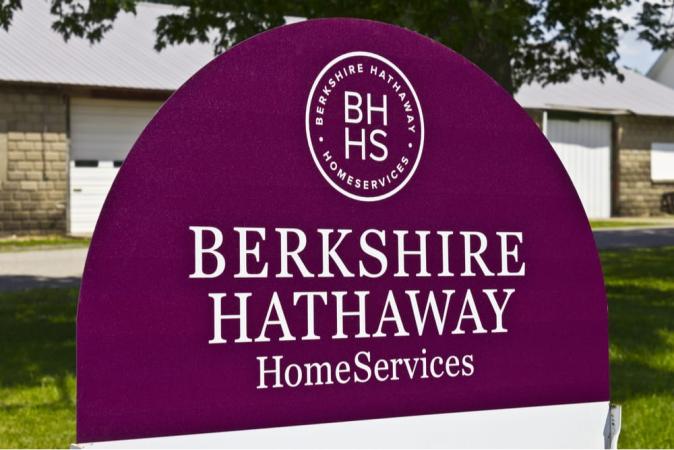 Холдинг Berkshire Hathaway Уоррена Баффета отримає $1 млрд прибутку після перемоги компанії Microsoft у суді проти Федеральної торгової комісії США (FTC).