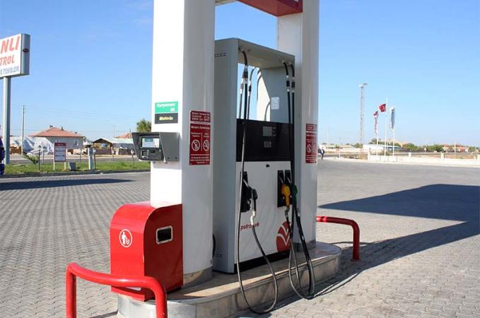 В воскресенье, 17 июля, Турция повысила налоги на бензин и дизельное топливо почти на 200%.