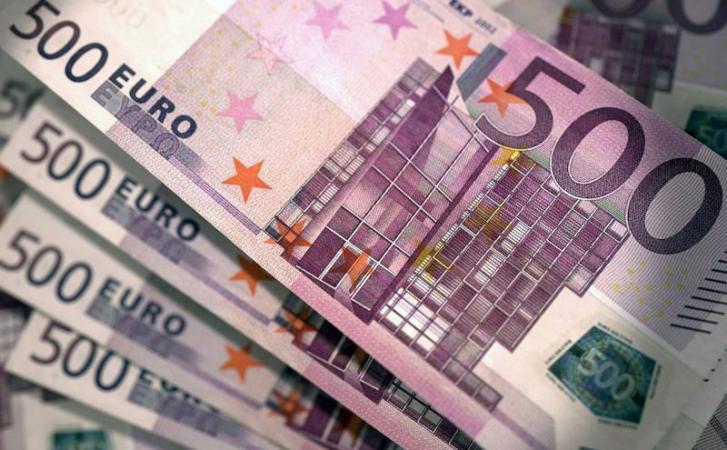 27 июля европейская валюта подорожала на пять копеек.